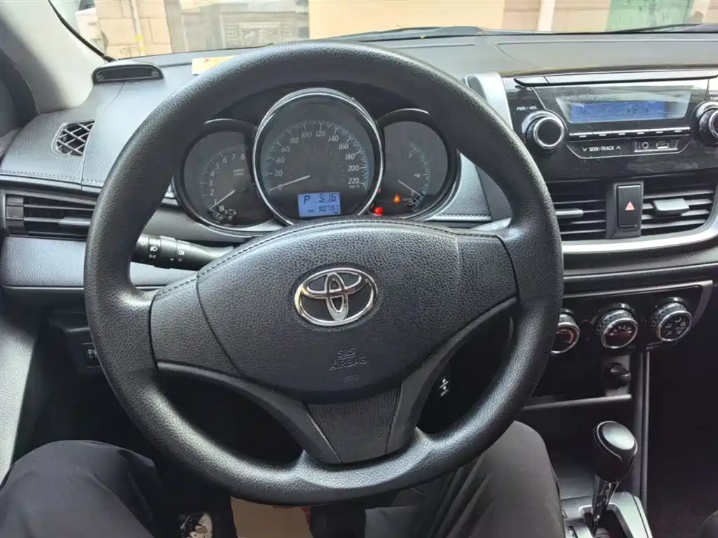 Toyota YARiS L Zhi Xiang 2017 1.5E CVT Charming Edition фото 10