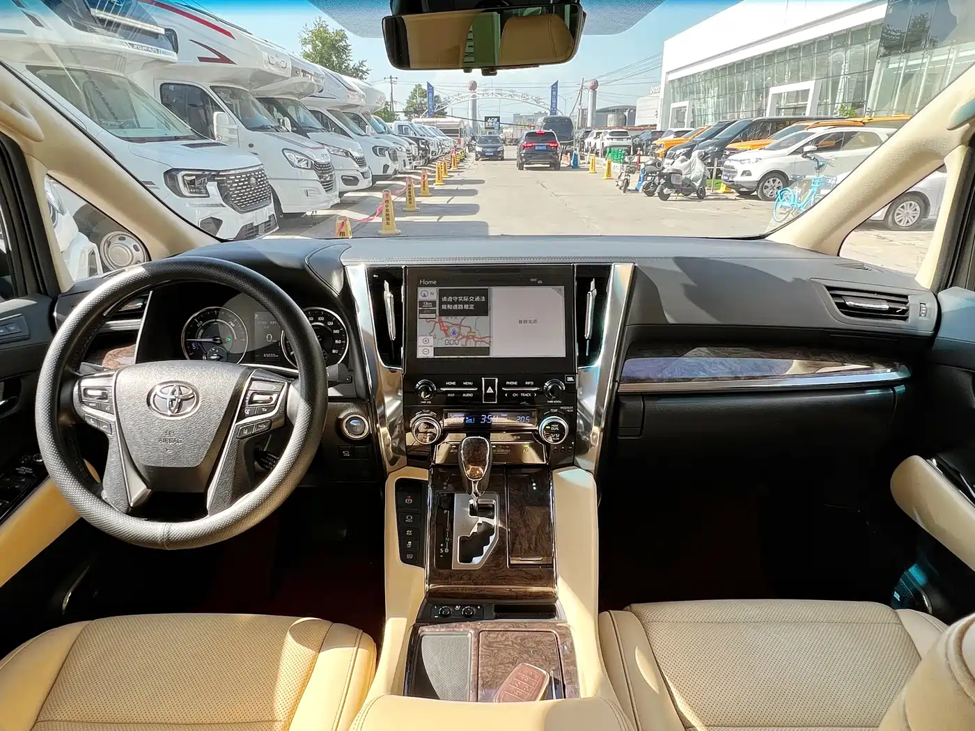 Toyota Alphard 2020 Hybrid 2.5L Premium Edition фото 8