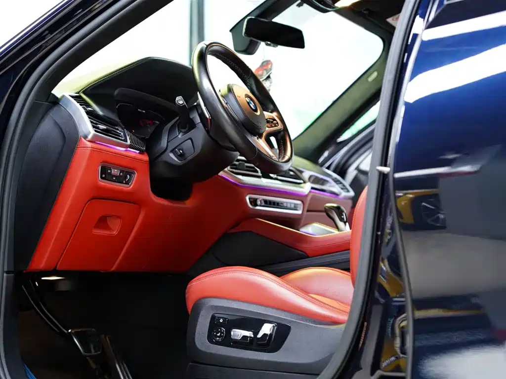 BMW X6 M 2022 X6 M фото 30