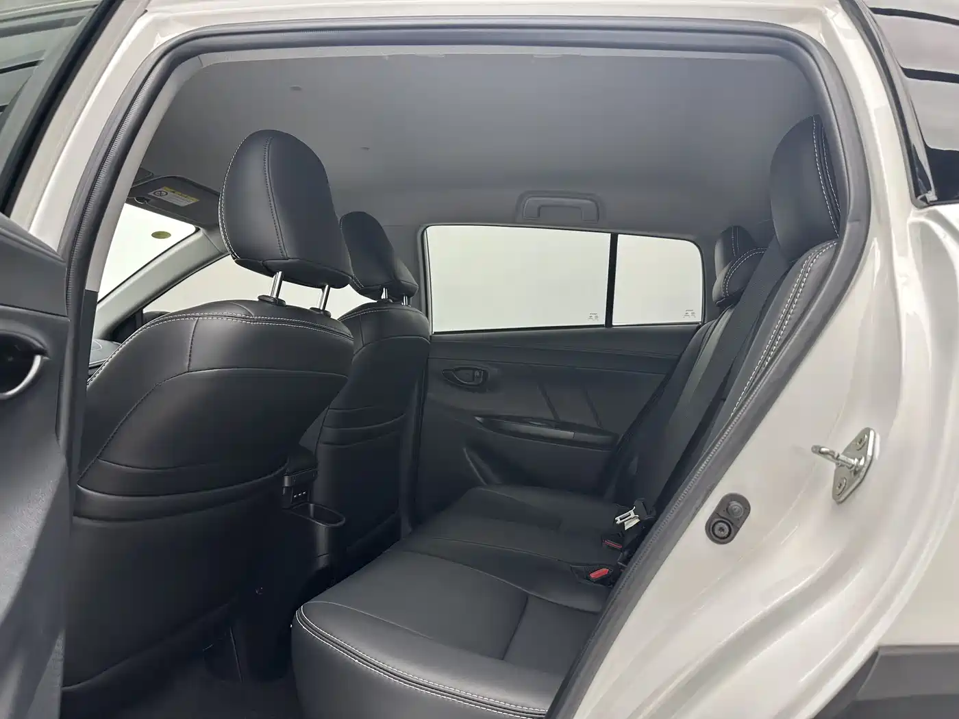Toyota YARiS L Zhi Xuan 2022 Zhi Xuan X 1.5L CVT Luxury PLUS Edition фото 6
