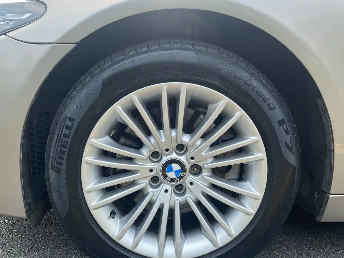 BMW 5 Series 2014 525Li Leading фото 9