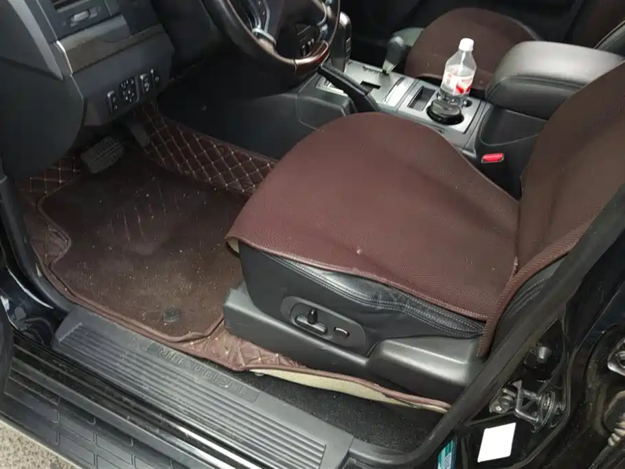 Mitsubishi Pajero (Import) 2019 3.0L Automatic Premium Edition фото 9