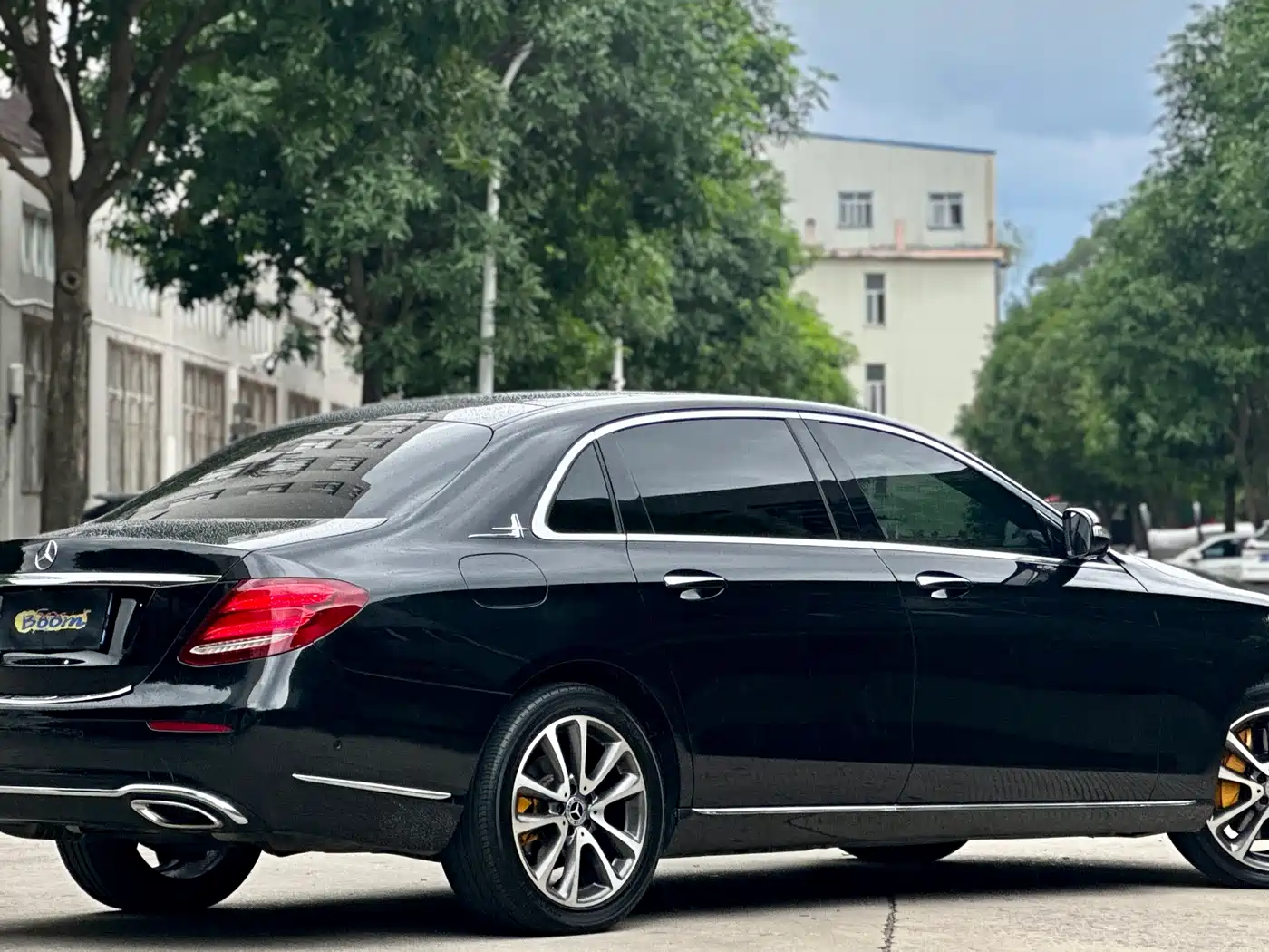 Mercedes-Benz E-Class 2017 E 300 L Luxury фото 6