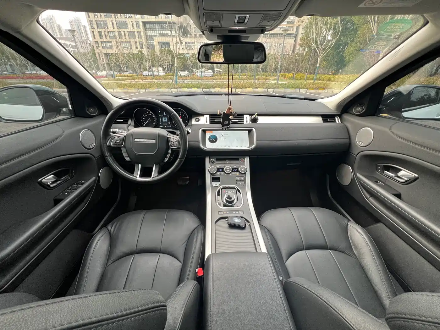 Land Rover Range Rover Evoque 2018 240PS SE Smart Edition фото 9