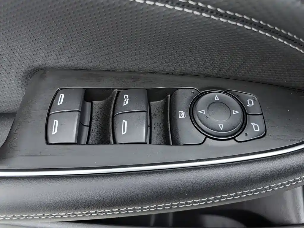 Фото 9 - Buick Regal