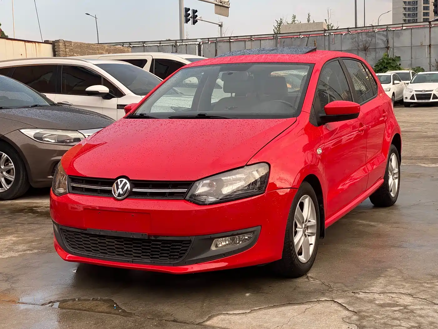 Фото 1 - Volkswagen Polo
