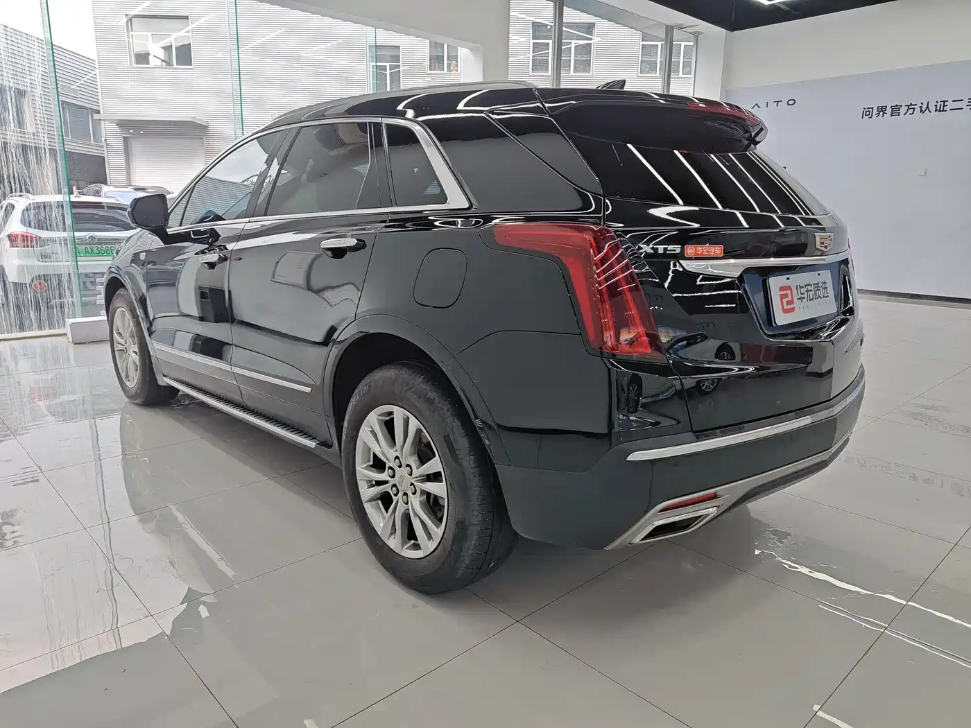 Cadillac XT5 2022 2.0T 2WD Luxury фото 3