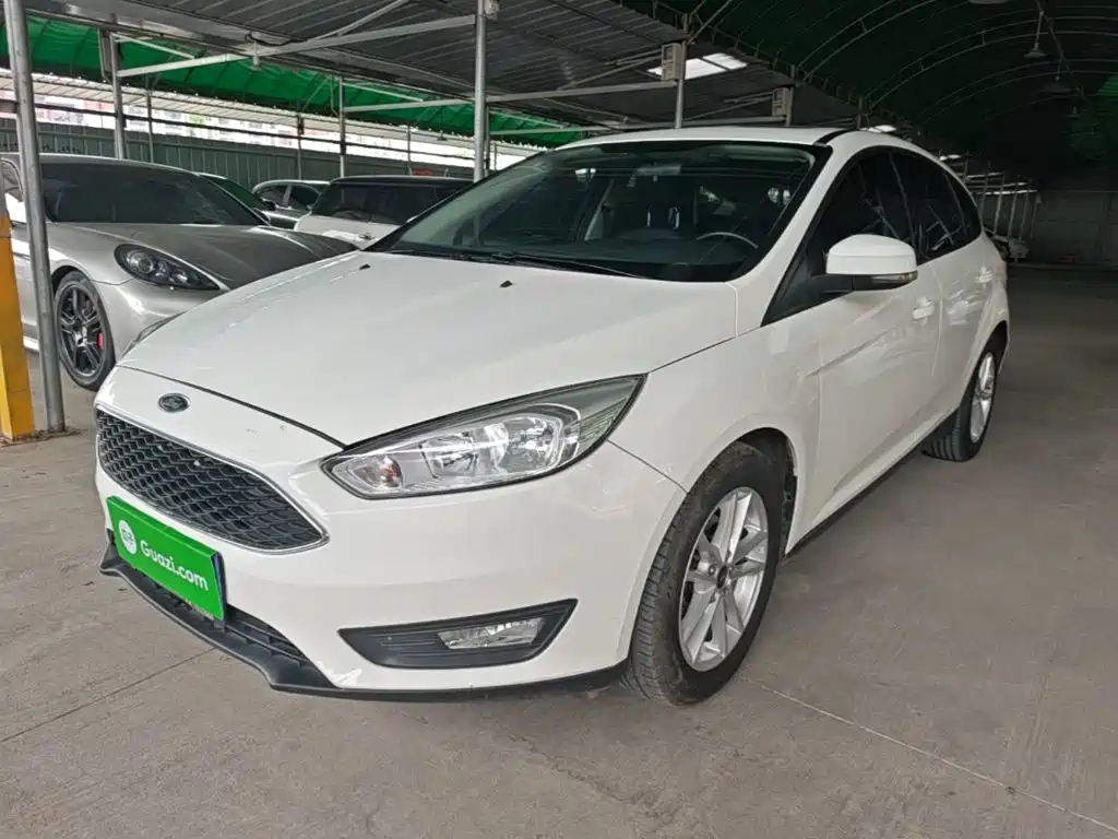 Фото 1 - Ford Focus