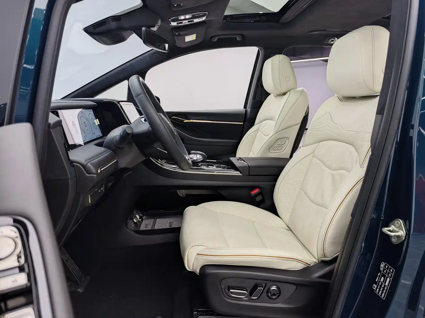 GAC Trumpchi Trumpchi M8 2023 Master Series Dual Hybrid Flagship Edition фото 5