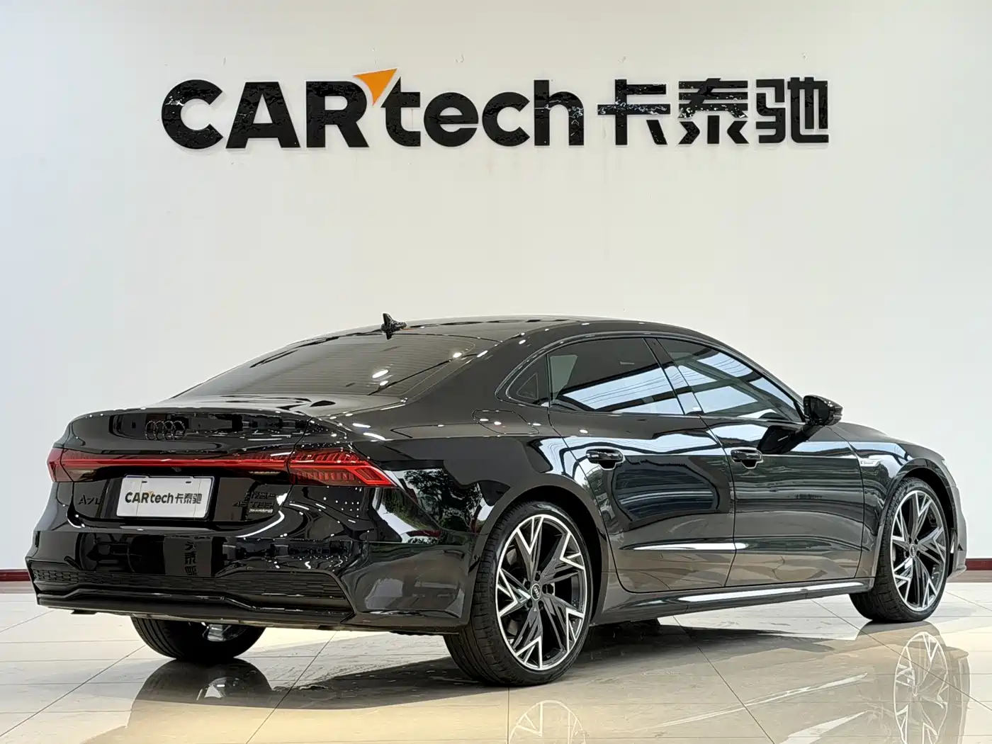 Audi A7L 2022 45 TFSI quattro S-line Black Warrior Edition фото 24