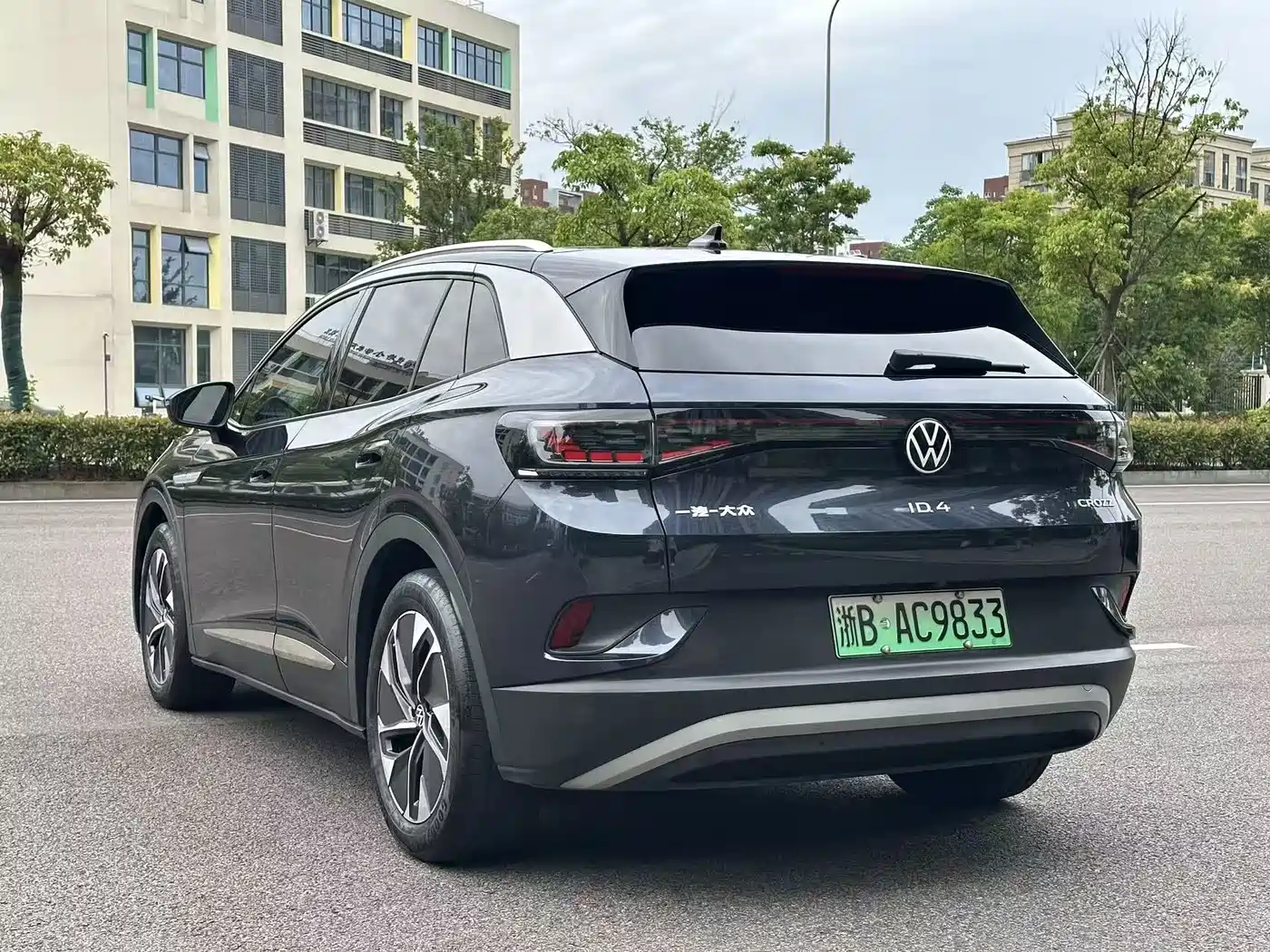 Volkswagen ID.4 CROZZ 2022 Standard Range PURE Edition фото 7