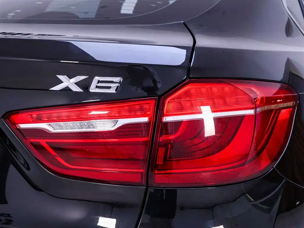 BMW X6 2017 xDrive28i фото 9