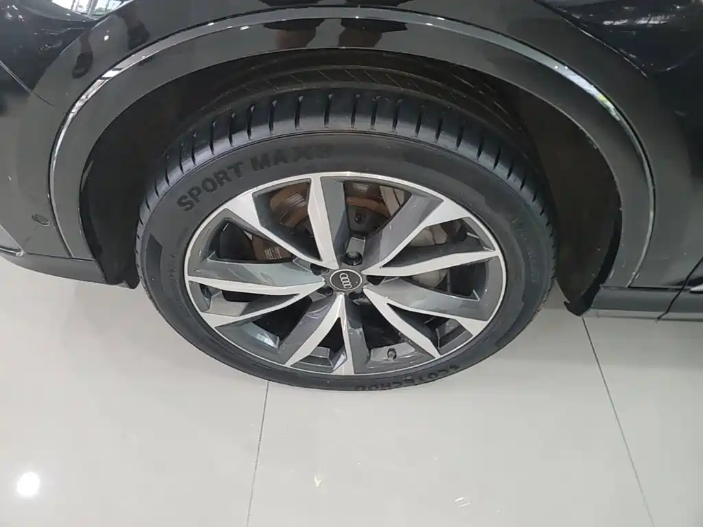 Audi Q7 2024 2023 55 TFSI quattro S line Sport