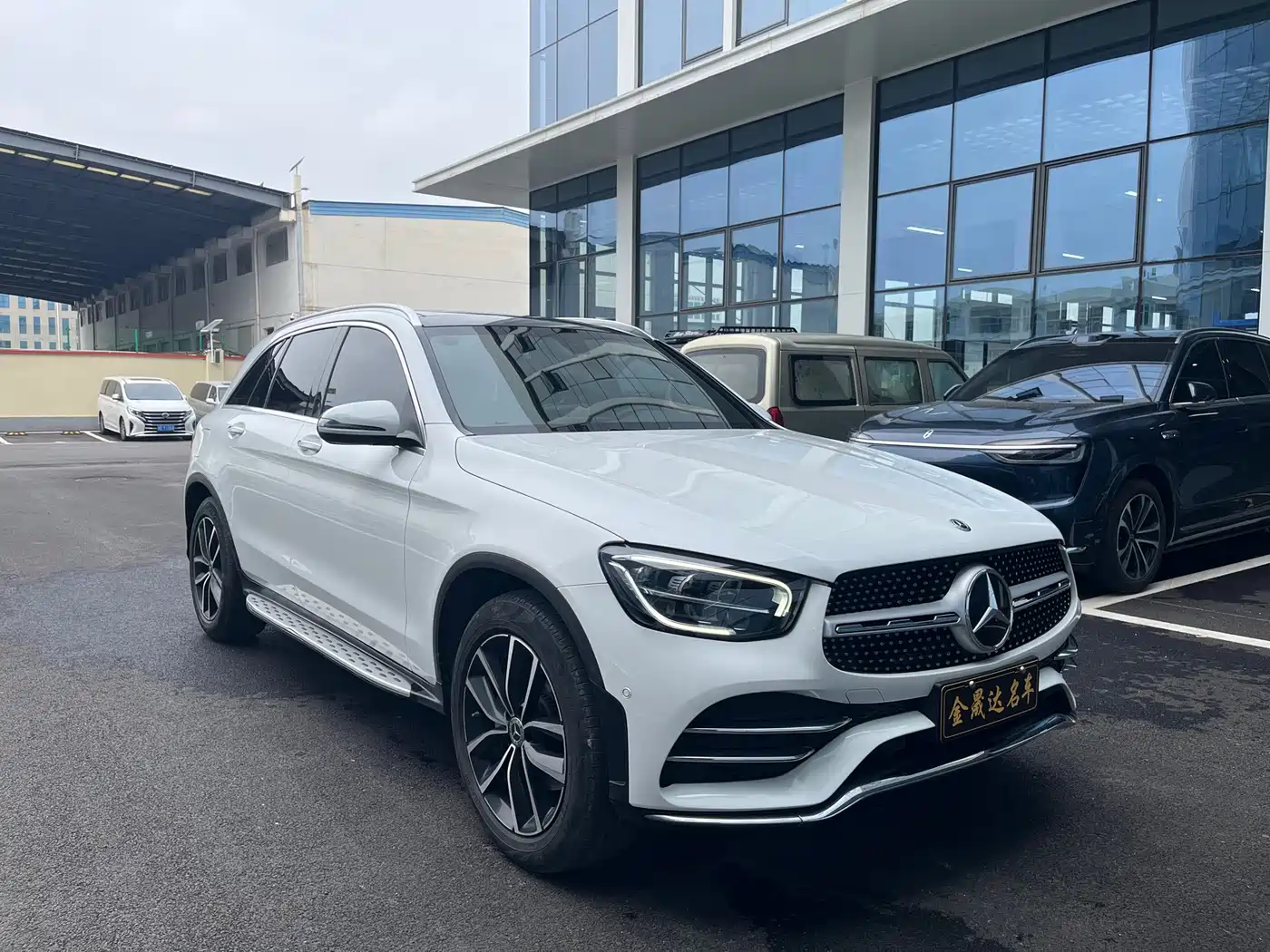 Mercedes-Benz GLC 2021 GLC 260 L 4MATIC Luxury фото 3
