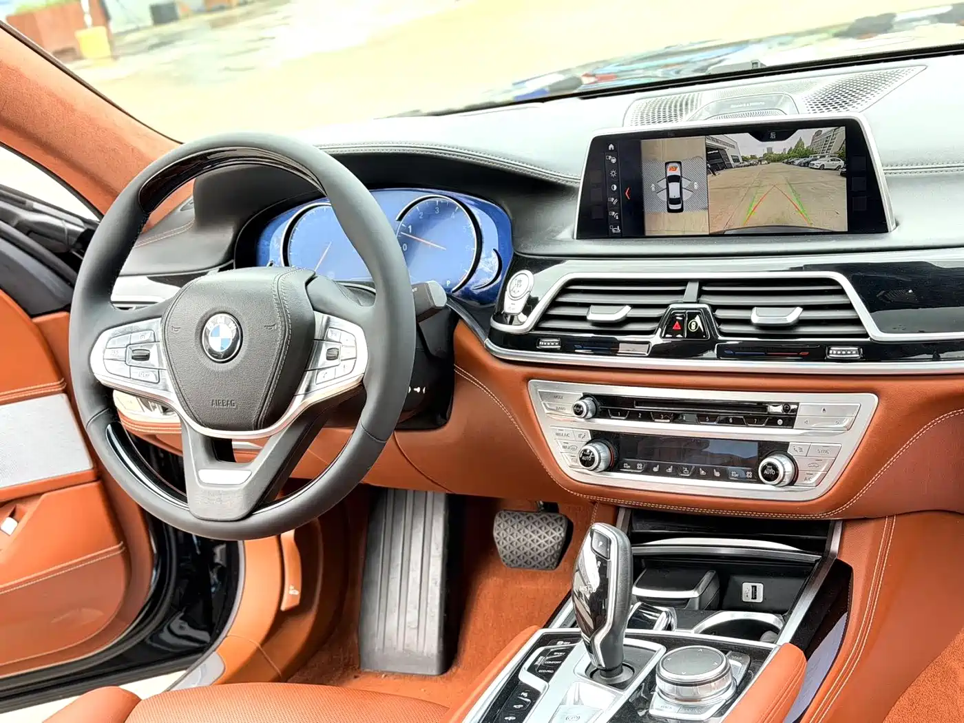 BMW 7 Series 2017 740Li xDrive Luxury Edition фото 6