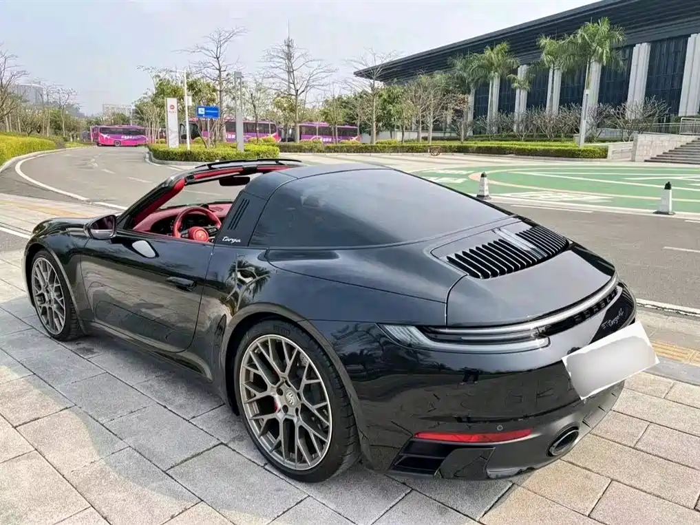 Photo 4 - Porsche 911