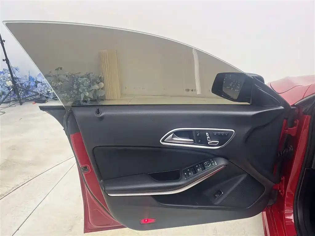Mercedes-Benz CLA (Import) 2017 CLA 220 4MATIC фото 13