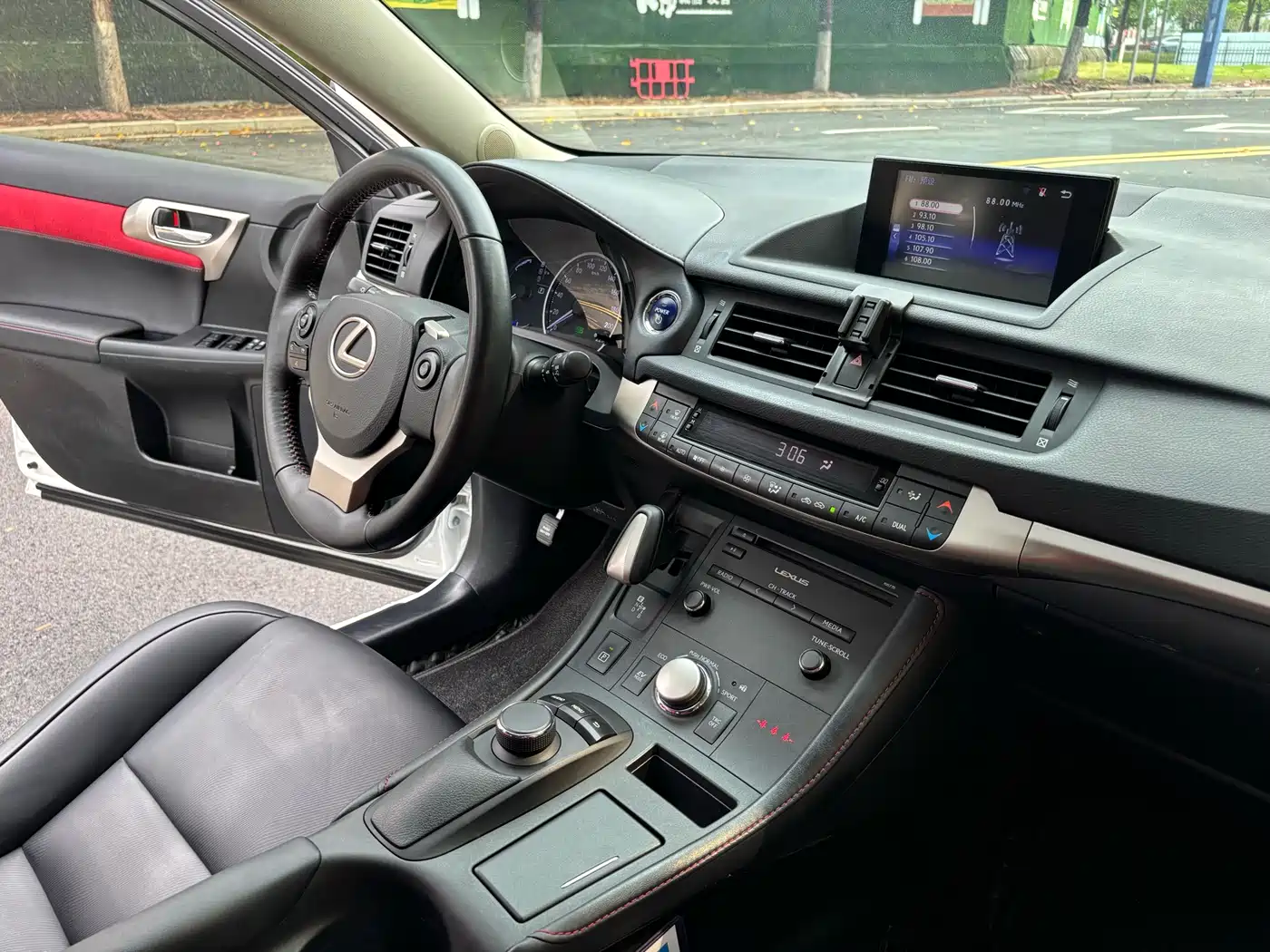 Lexus CT 2017 CT200h Comfort (Single Color, China V) фото 24