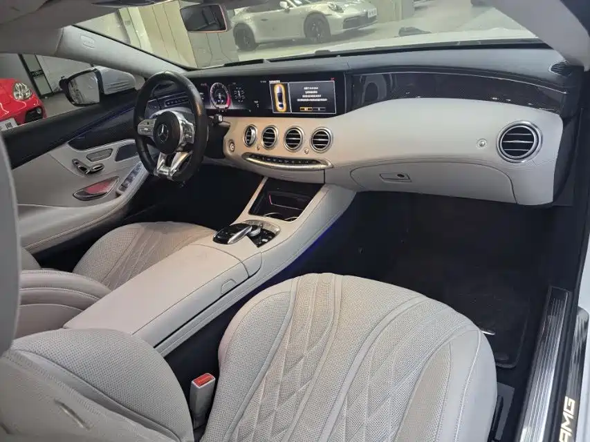 Mercedes-Benz S-Class AMG 2018 AMG S 63 4MATIC+ Coupe фото 9