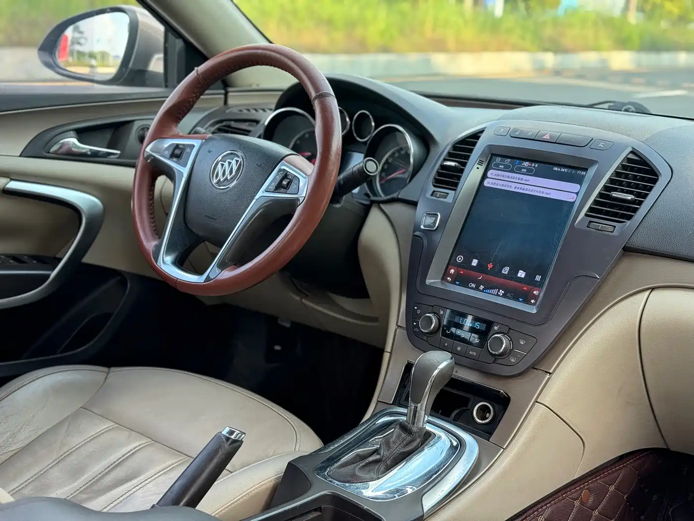 Buick Regal 2012 Model 2.0L Comfort фото 18