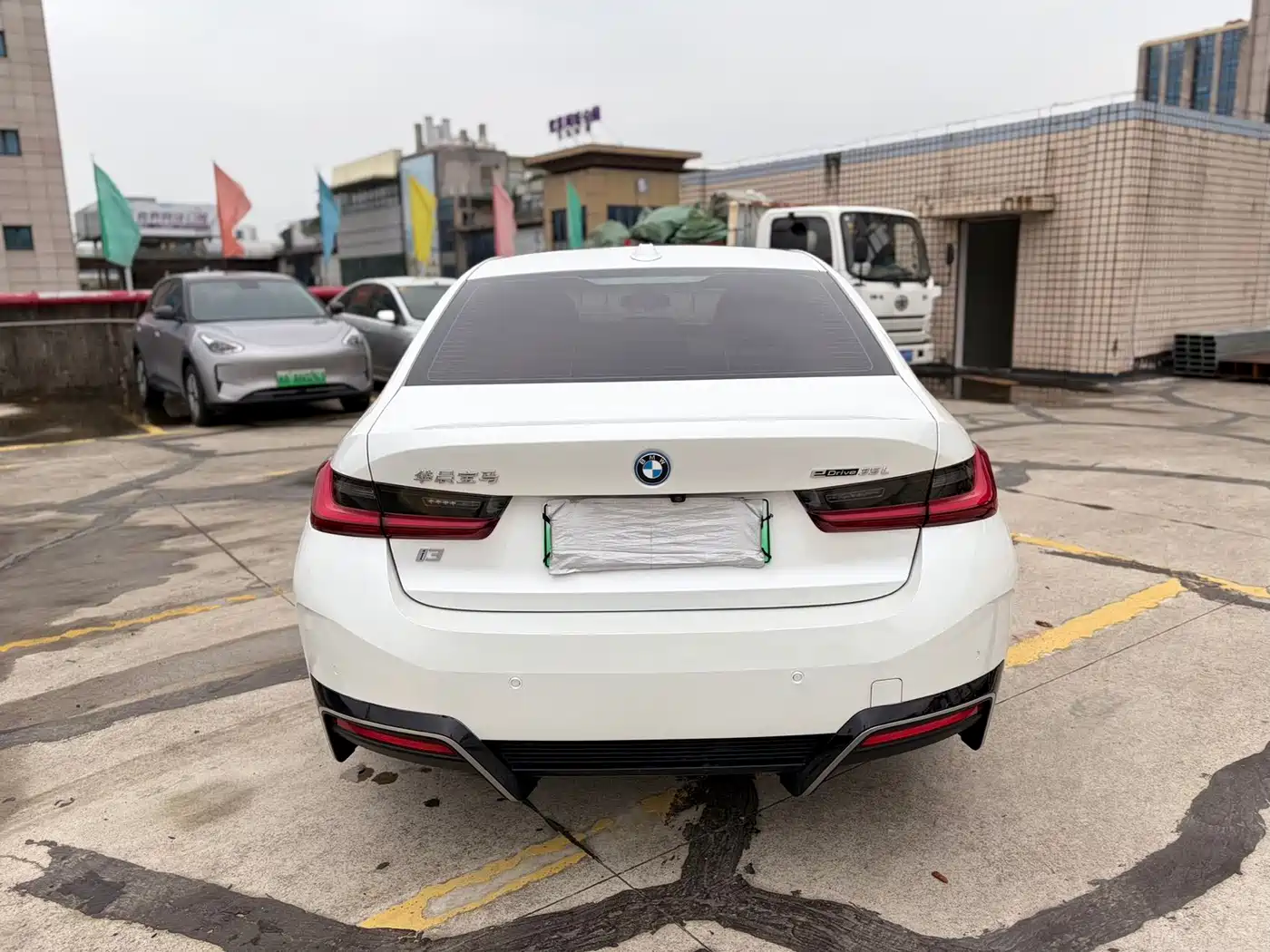 BMW i3 2022 eDrive 35 L фото 6