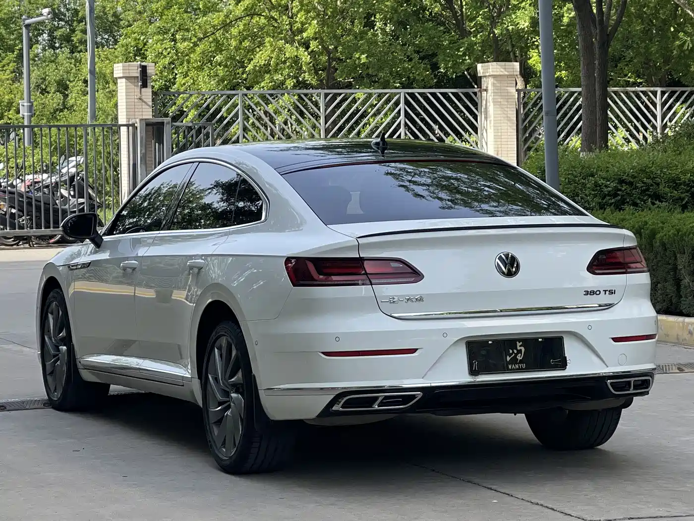 Volkswagen FAW-Volkswagen CC 2021 380TSI Eye-catching Edition фото 6