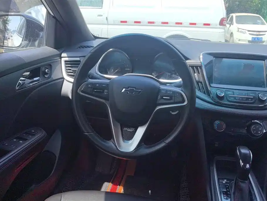 Chevrolet Monza 2019 RS 330T Auto Smooth Edition China VI фото 15