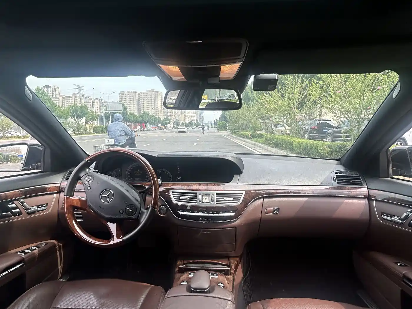 Фото 3 - Mercedes-Benz S-Class
