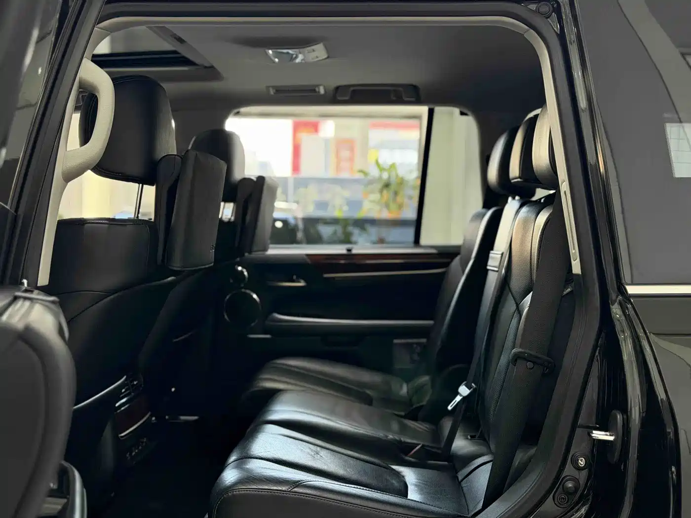 Lexus LX 2017 570 Prestige Luxury фото 14