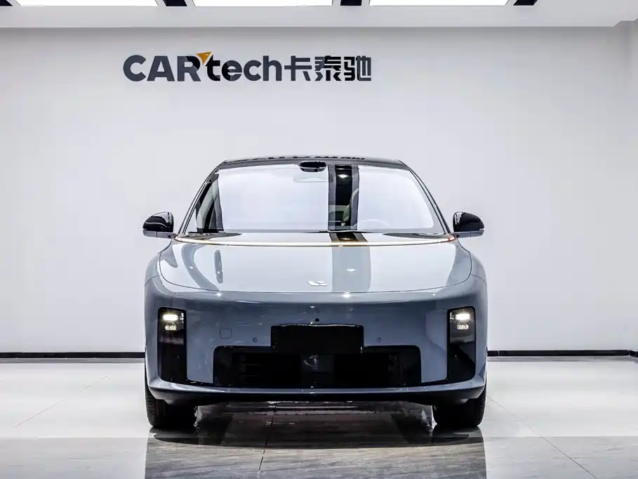 Li Auto Li i8 2025 2025 Standard Edition