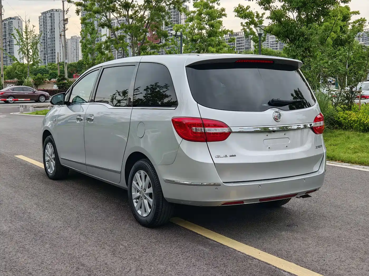 Buick GL8 2017 25S Premium Model China V фото 15