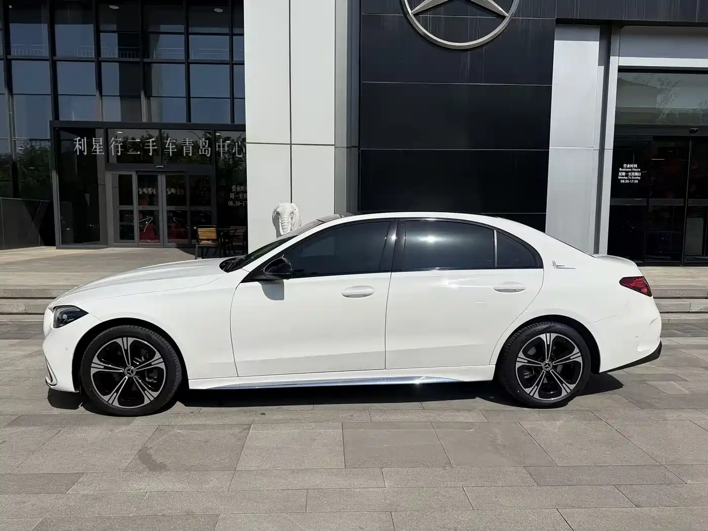 Mercedes-Benz C-Class 2022 Facelift C 260 L Night Edition Sport фото 3