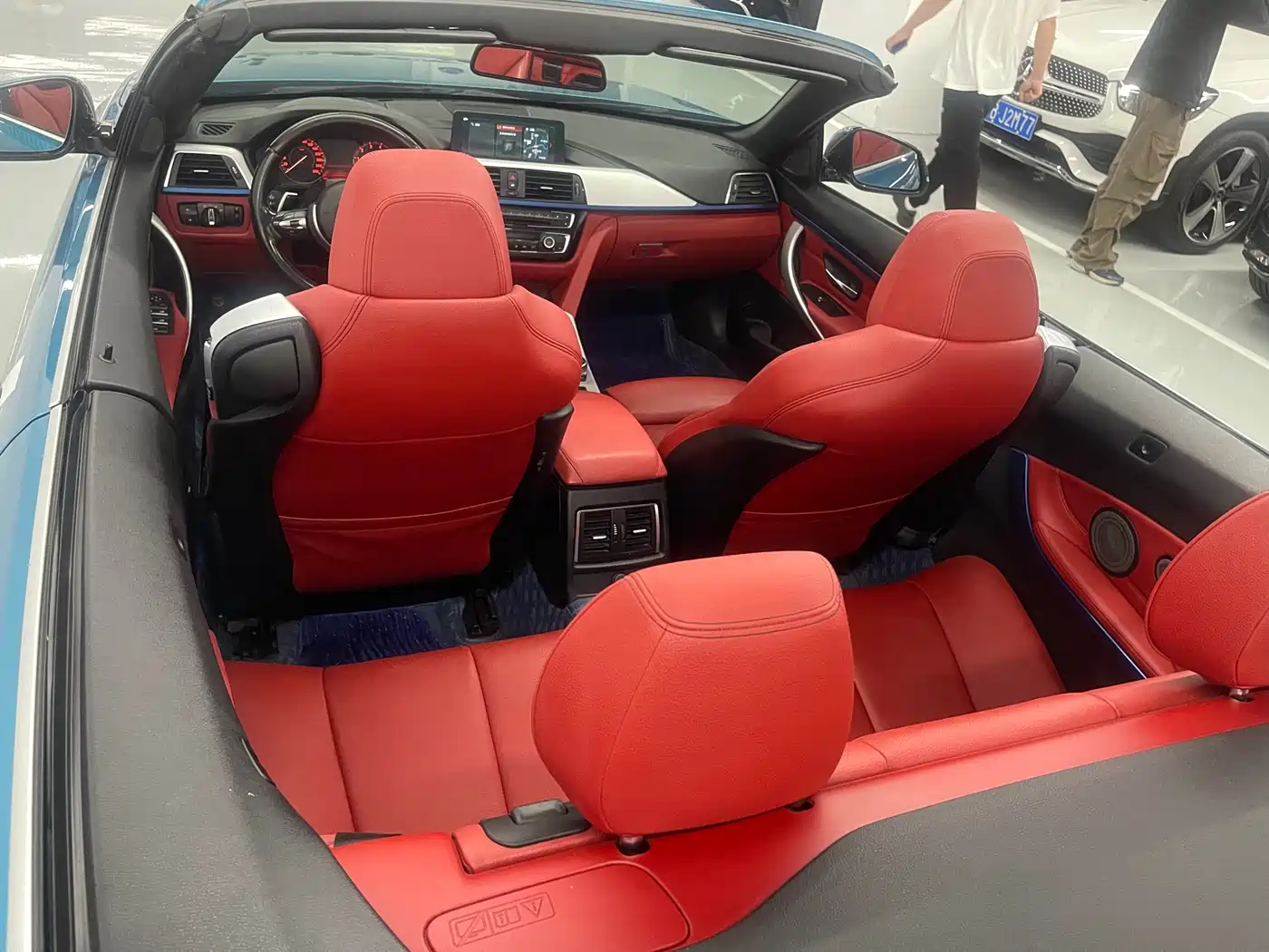 BMW 4 Series 2019 425i Convertible M Sport Package фото 12