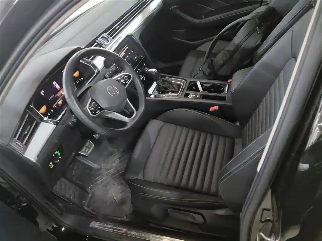 Volkswagen Magotan 2025 Popular Edition 280TSI DSG Comfort фото 7