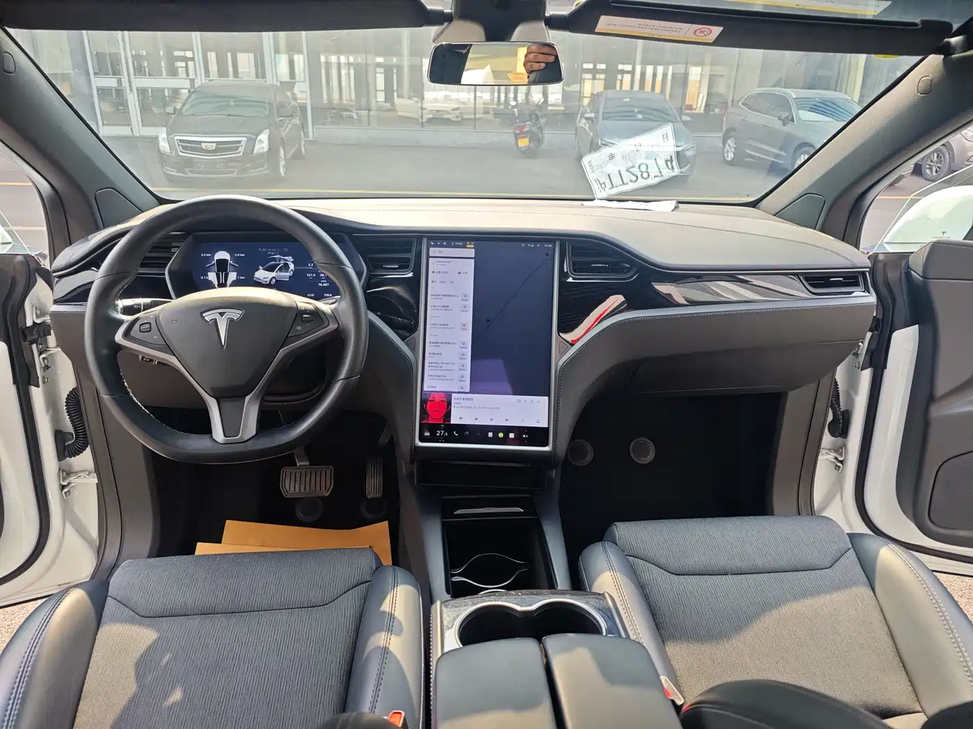 TESLA MODEL X