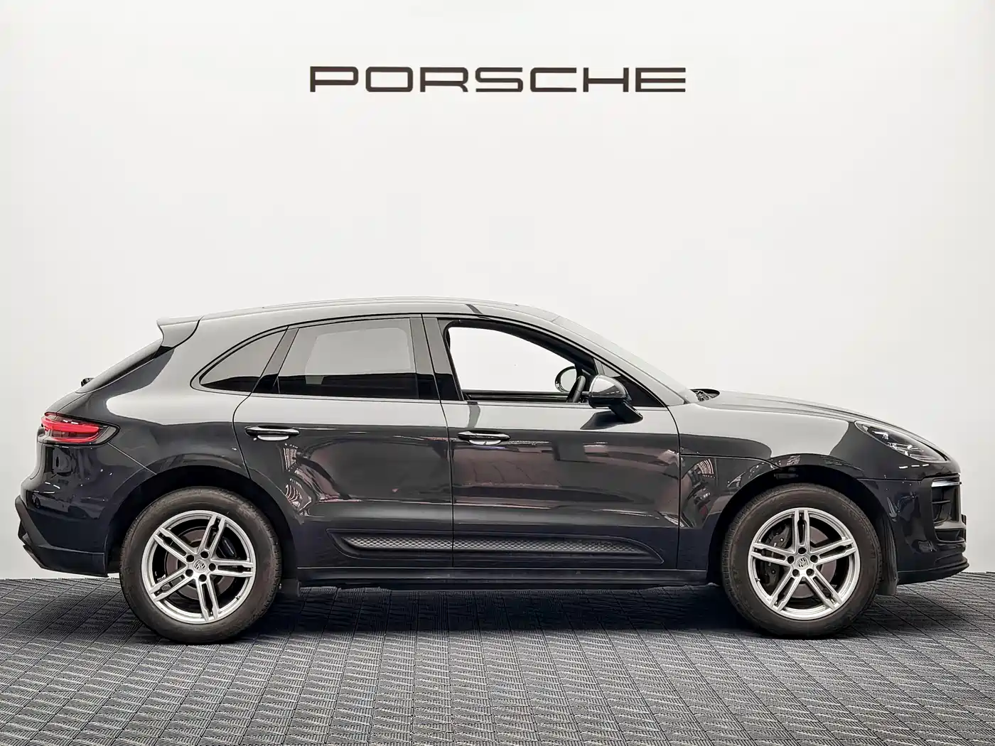 Porsche Macan 2024 Macan 2.0T фото 3