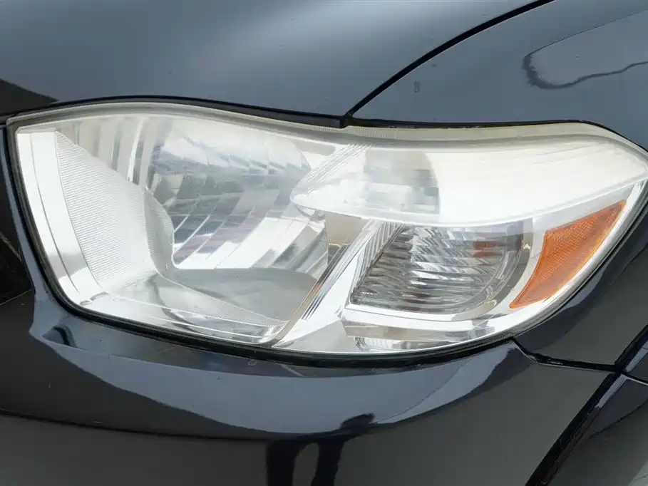 Toyota Highlander 2009 2.7L 2WD 7-seater Elite Edition фото 6