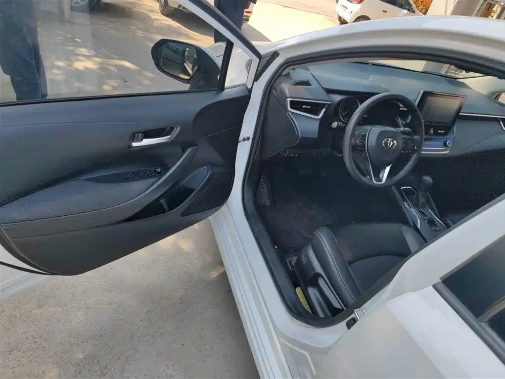 Toyota Corolla 2021 1.2T S-CVT Elite Edition фото 9