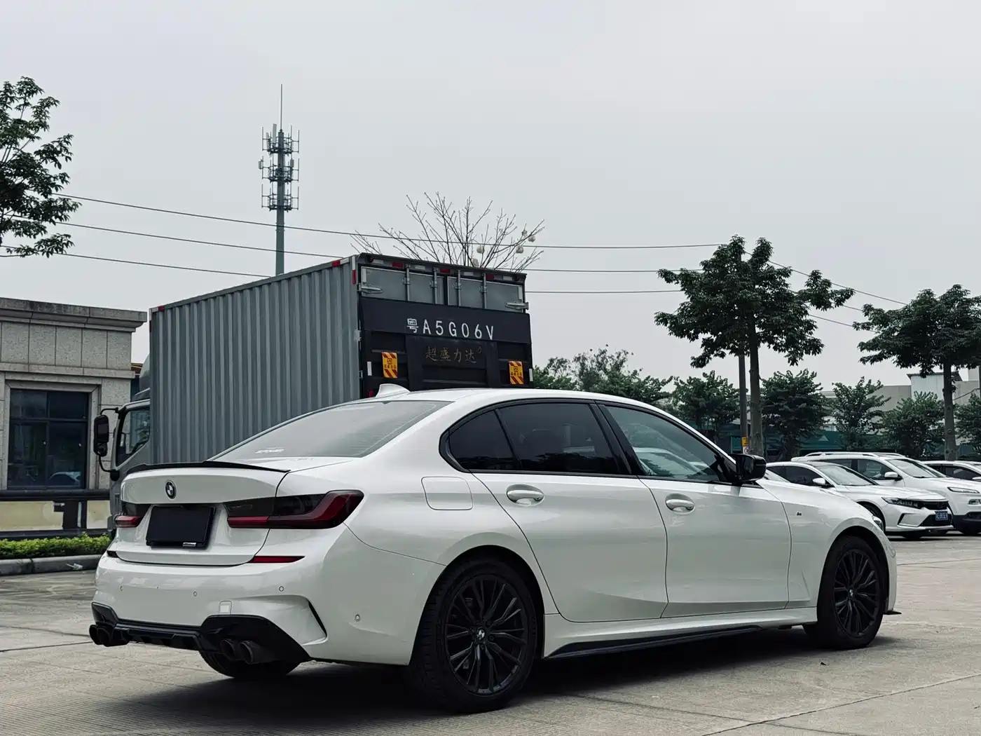 BMW 3 Series 2020 Facelift 325Li M Sport Night Edition фото 6