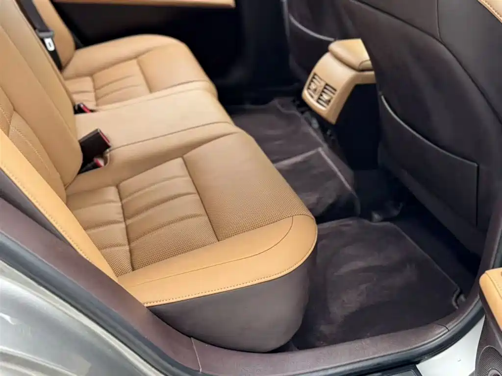 Lexus ES 2015 300h Comfort Edition фото 13