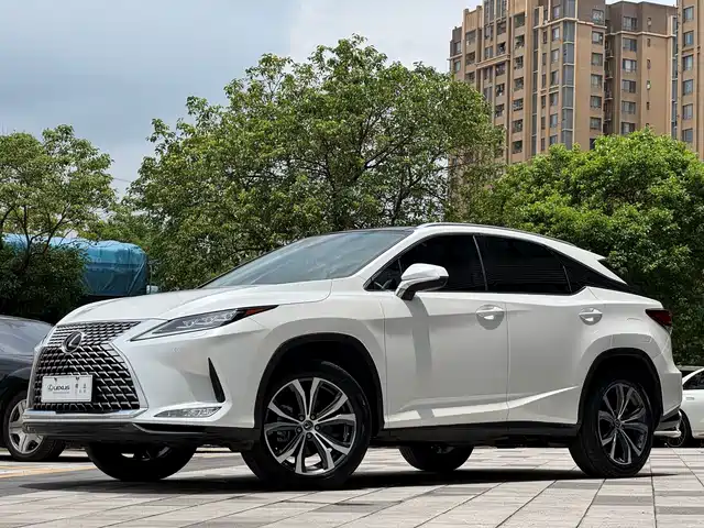Lexus RX 2023