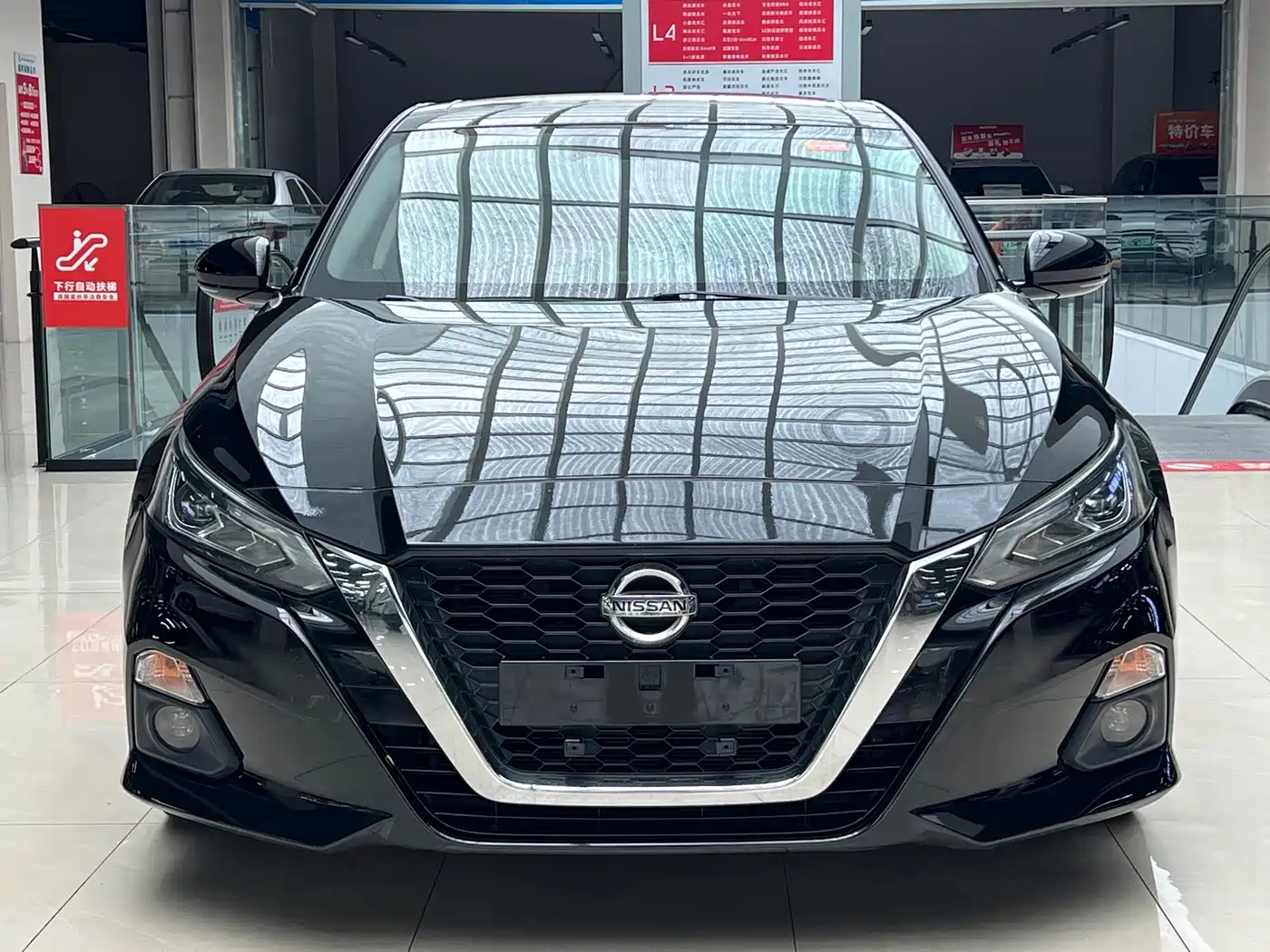 Фото 2 - Nissan Teana