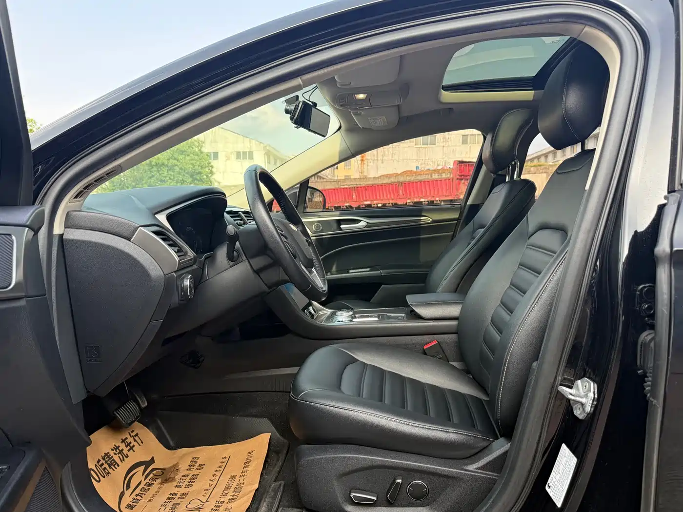 FORD MONDEO