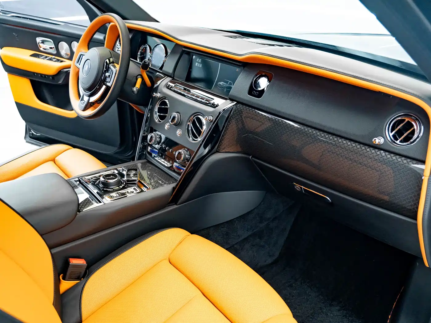 ROLLS-ROYCE CULLINAN