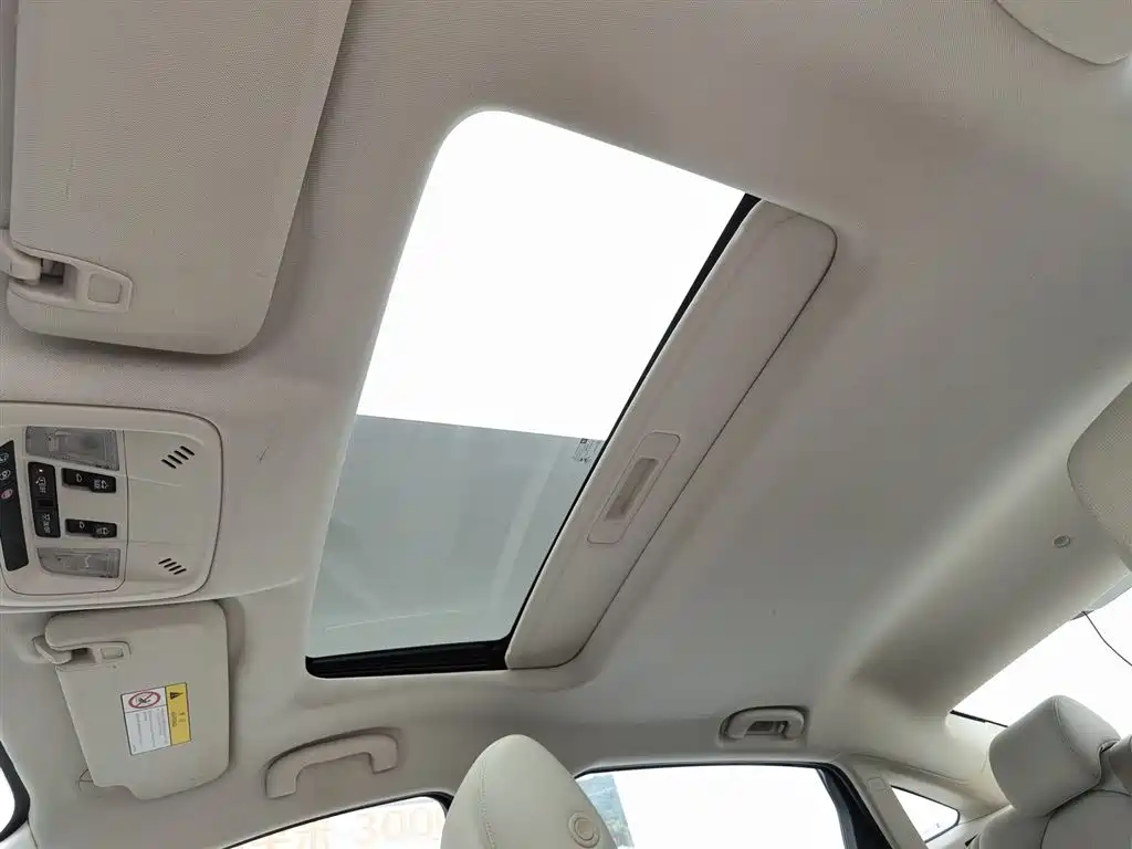 Buick LaCrosse 2019 28T Elite Edition фото 14