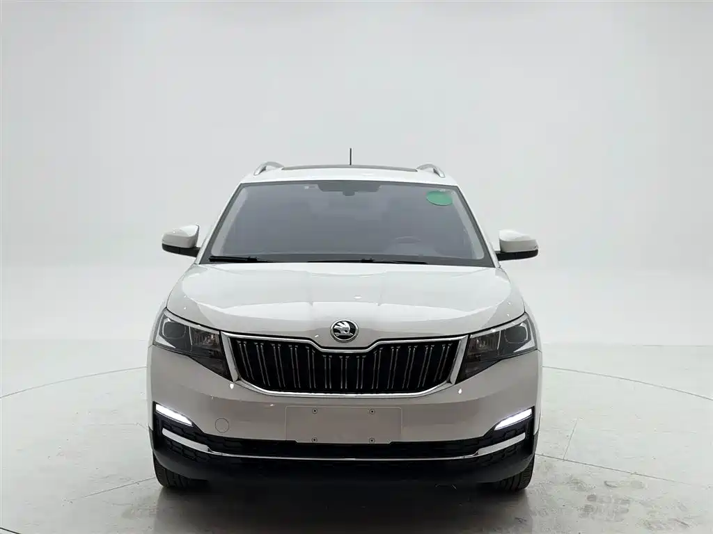 Škoda Kamiq 2021 1.5L Auto Comfort Edition фото 2