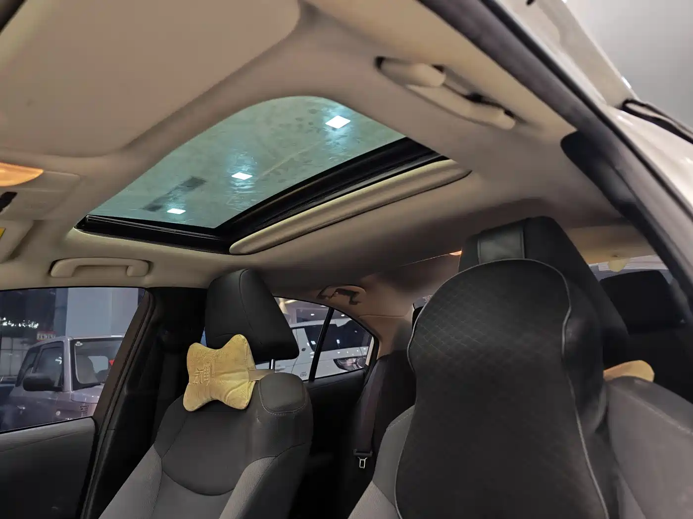 Toyota Corolla 2019 1.2T S-CVT GL-i Elite Edition фото 12