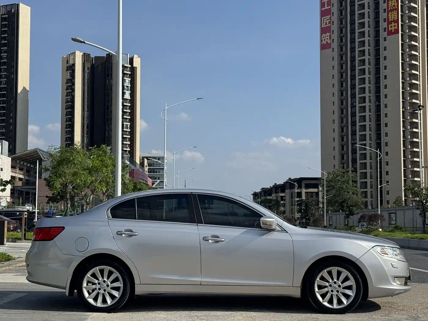 GAC Trumpchi Trumpchi GA5 2011 2.0L Automatic Premium Edition фото 2