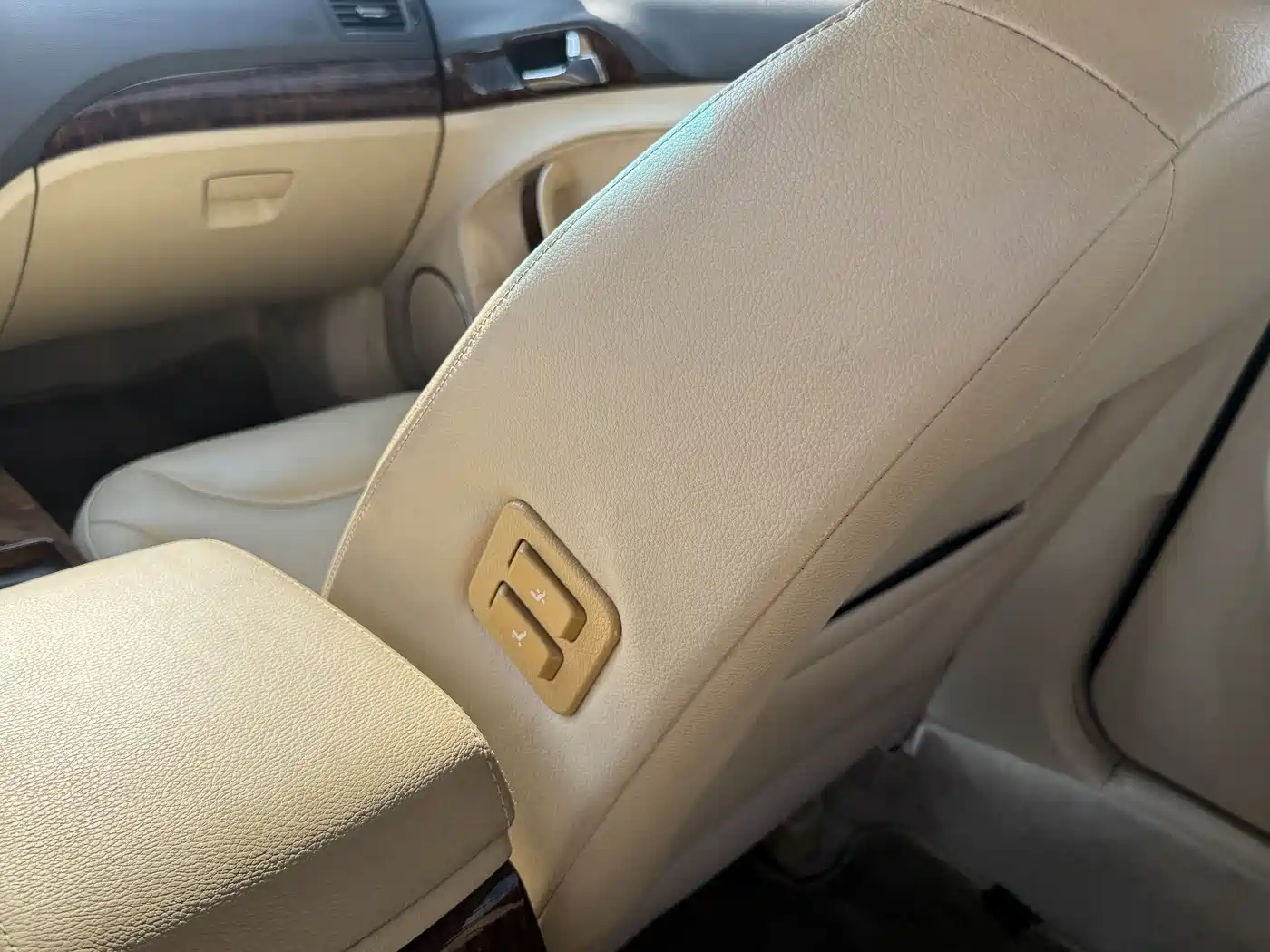 GAC Trumpchi Trumpchi GA5 2011 2.0L Automatic Premium Edition фото 27