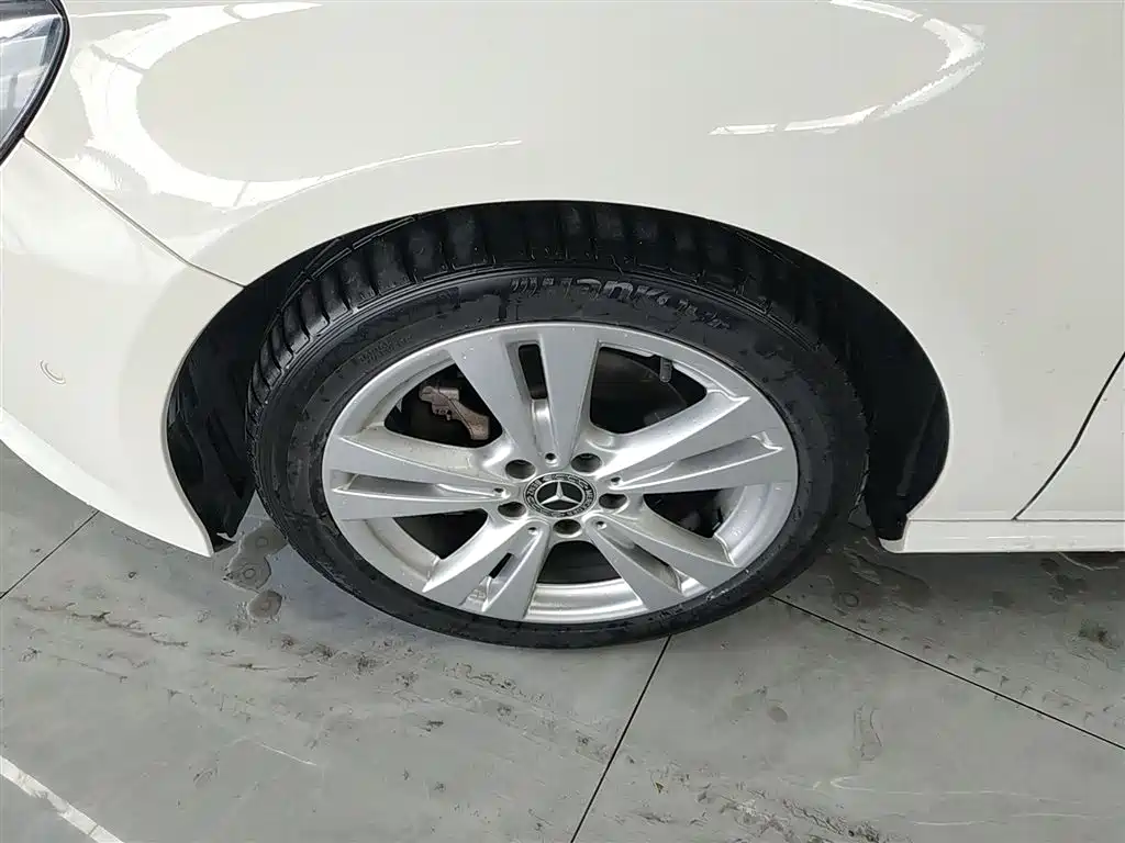 Mercedes-Benz A-Class (Import) 2017 Facelift A 200 Dynamic фото 23